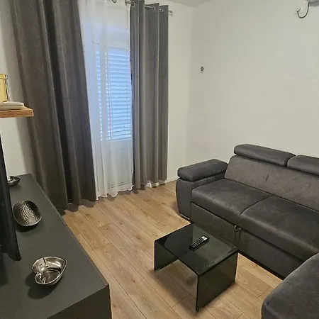 Iva Apartment *